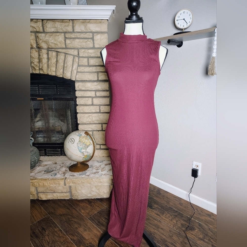Rue21 Burgundy Sleeveless Maxi Dress